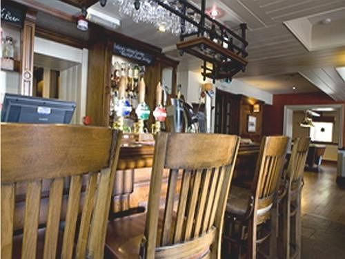Black Lion Hotel Llanfair Talhaiarn Exterior foto